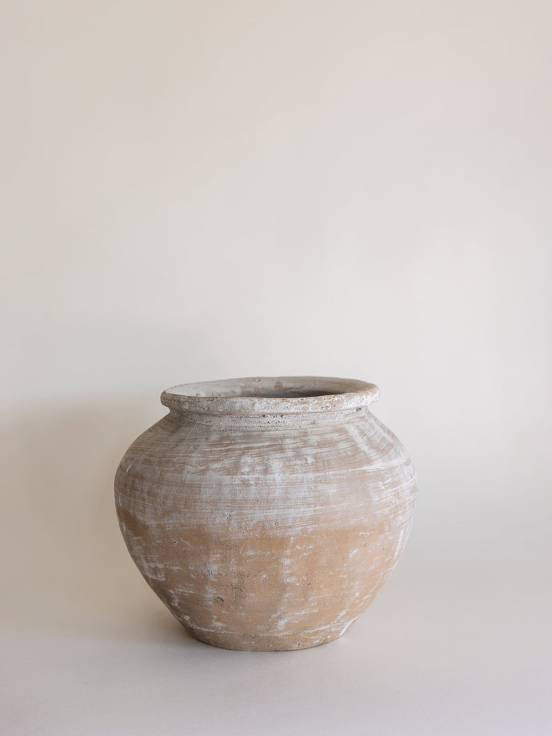 Blanca Terracotta Pot