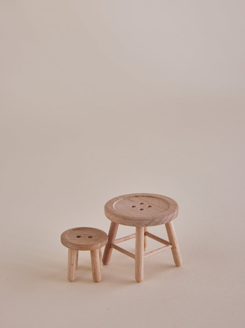 Linus Table and Stool Set